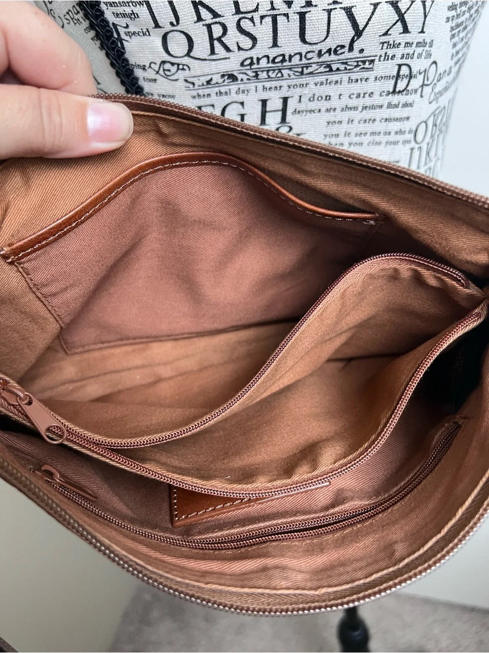 Etienne Aigner Genuine Leather Cognac Shoulder Bag Brown Y2K Minimalist Purse